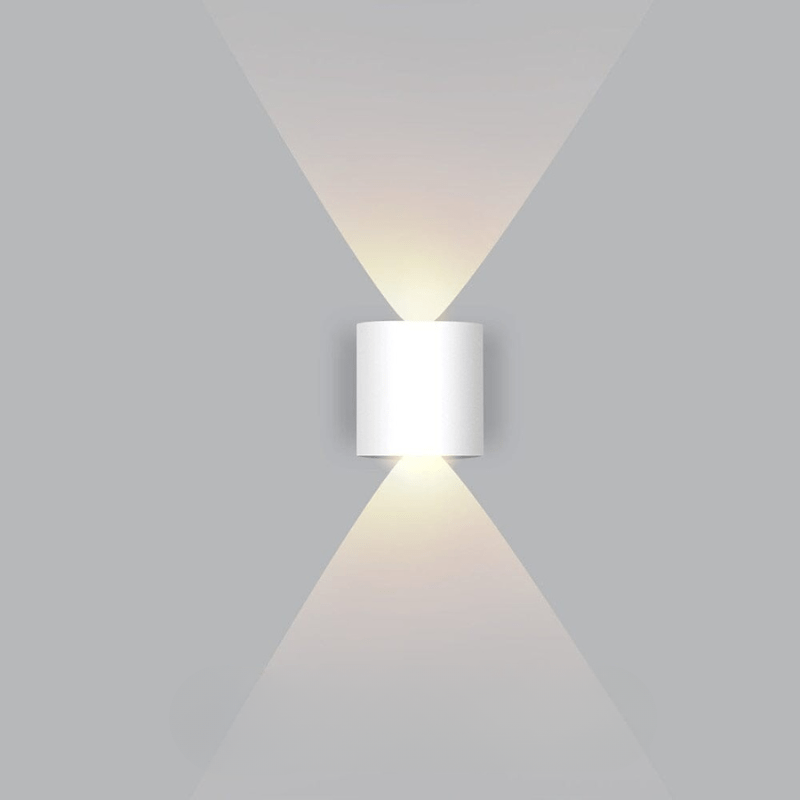 Waterproof LED outdoor wall light - Elegant & energy-efficient outdoor lighting made of aluminium