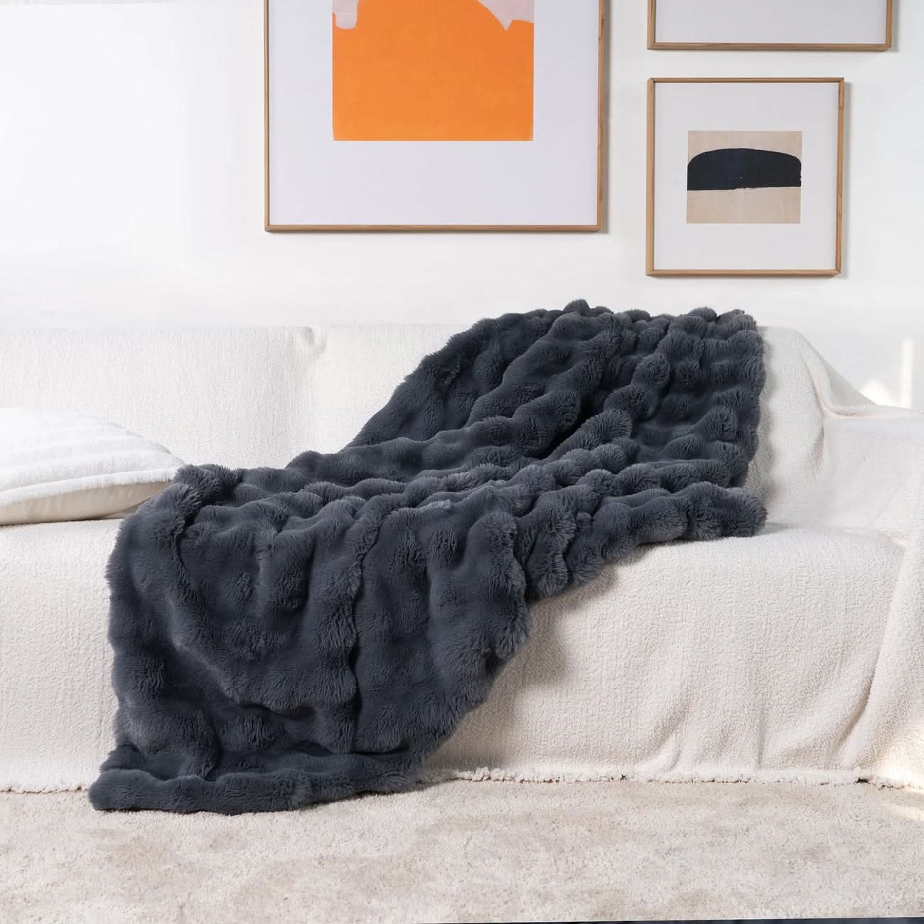 HugMeHome – Ultra-Soft Blanket for Cozy Ambiance