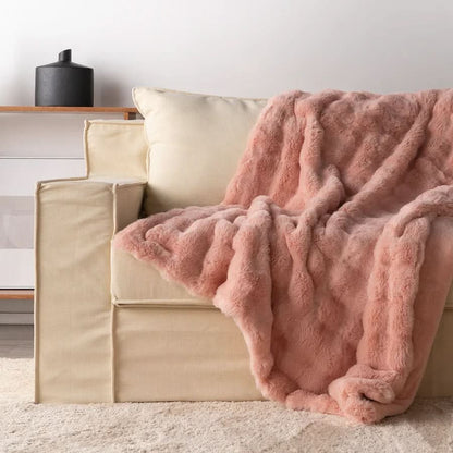 HugMeHome – Ultra-Soft Blanket for Cozy Ambiance
