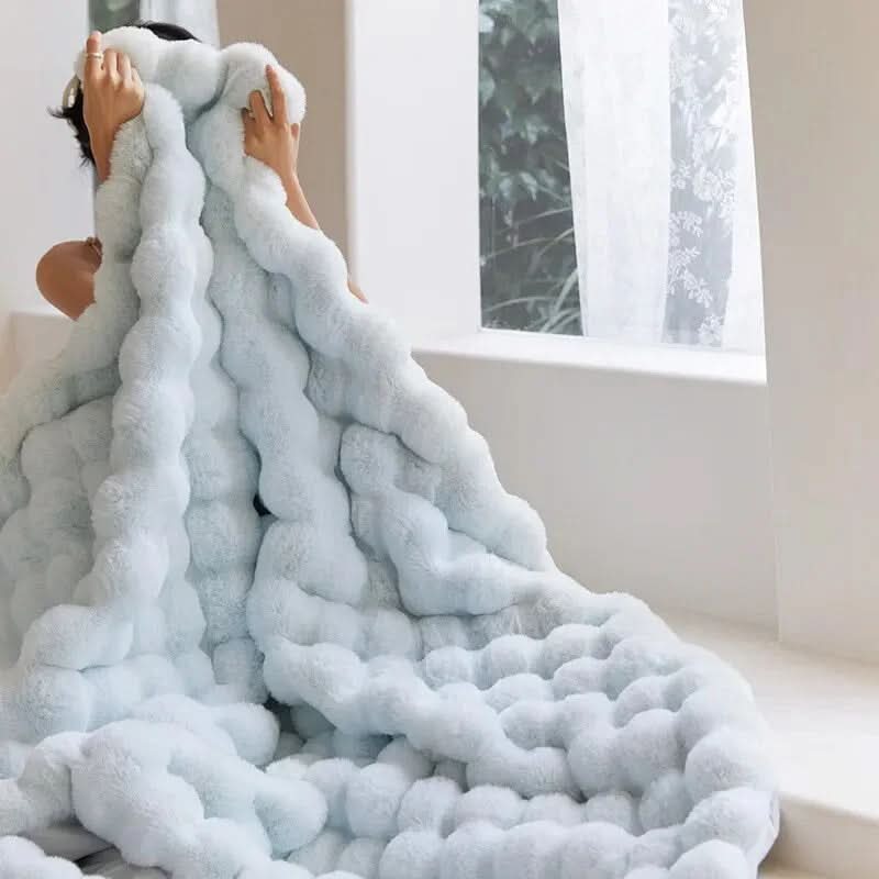 HugMeHome – Ultra-Soft Blanket for Cozy Ambiance