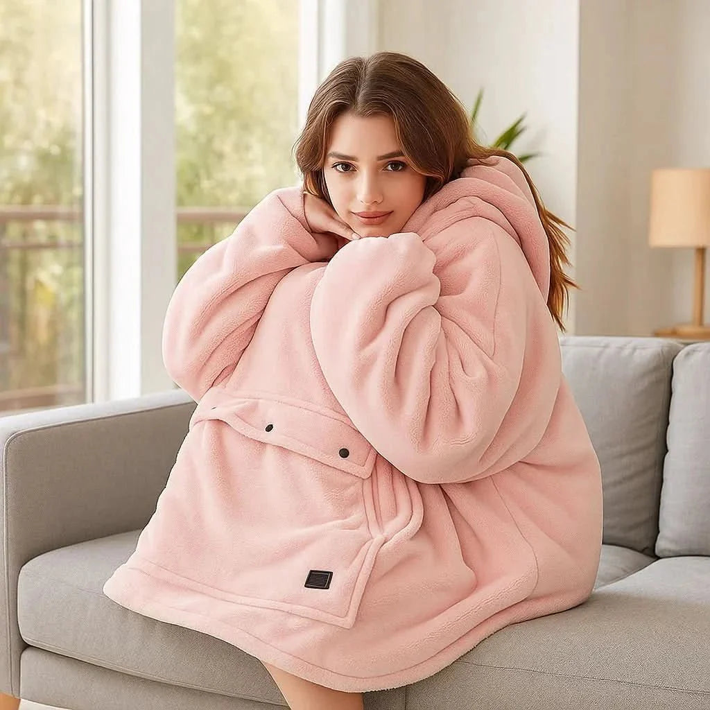 FLEECEFUSE – USB-heated blanket hoodie with fused warmth