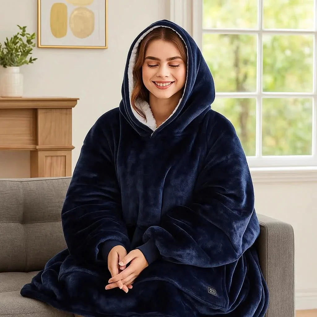 FLEECEFUSE – USB-heated blanket hoodie with fused warmth