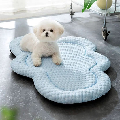 COOLICLOUD – Cooling Pet Mat in Cloud Shape for Summer Comfort