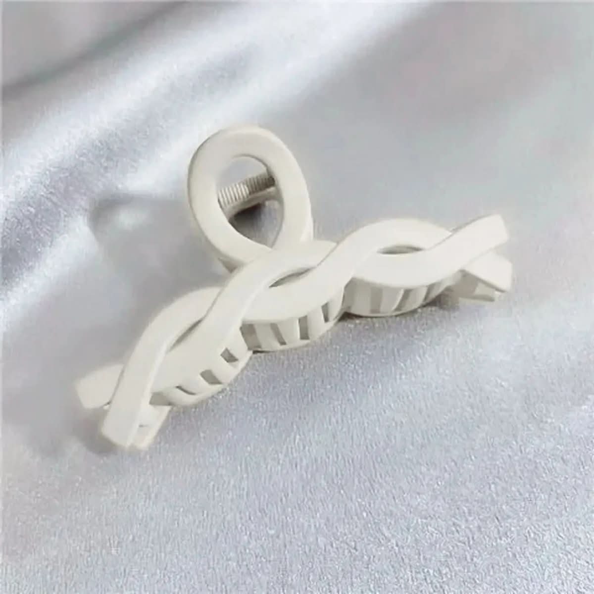 CLIPGLAM - Elegant hair clip with strong hold for every hair type