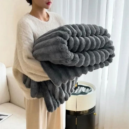 Cloud Nine cosy blanket - Soft & stylish for every home