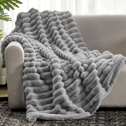 Cloud Nine cosy blanket - Soft & stylish for every home