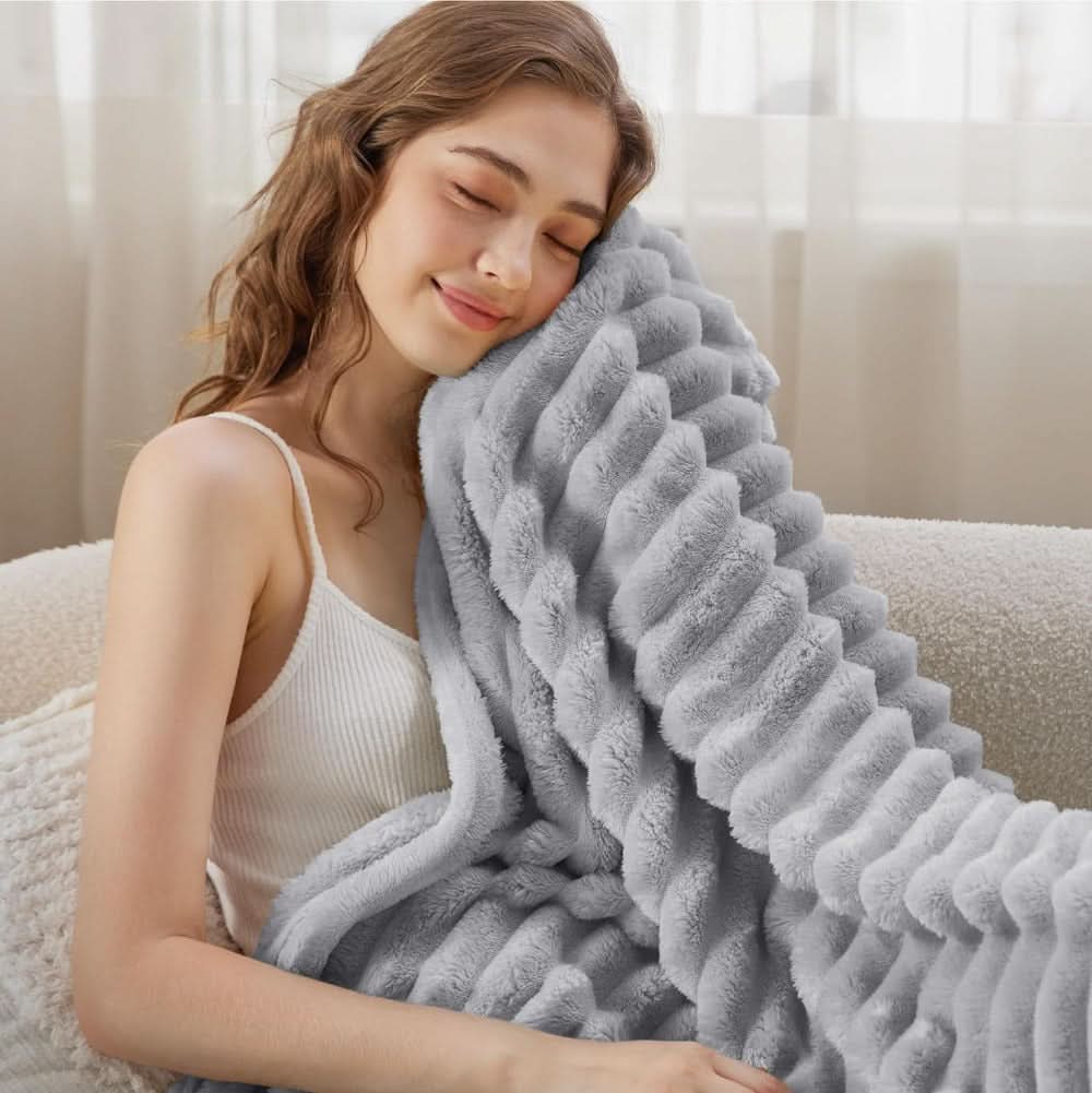 Cloud Nine cosy blanket - Soft & stylish for every home