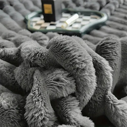 Cloud Nine cosy blanket - Soft & stylish for every home
