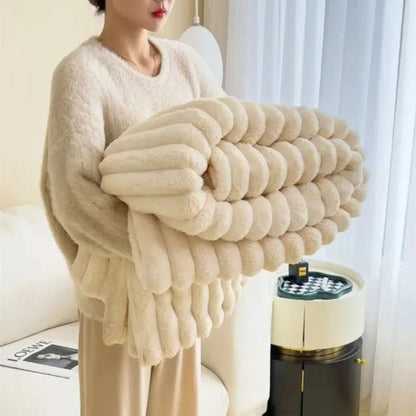 Cloud Nine cosy blanket - Soft & stylish for every home