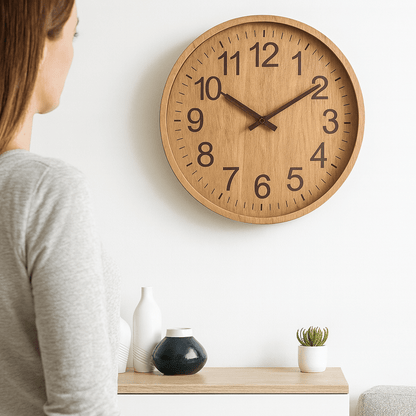 Wooden clock - Natural charm for your home - 30 cm, quiet and stylish