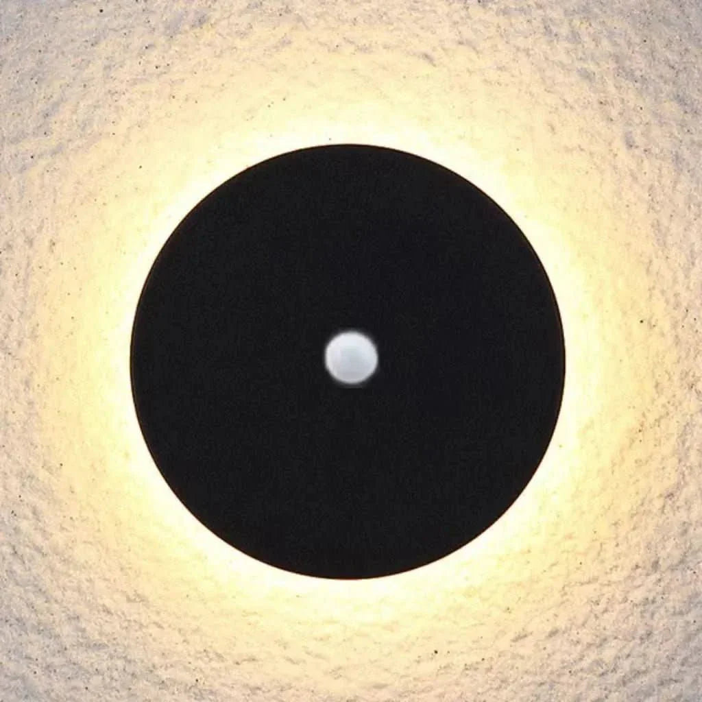 Orr Outdoor Wall Lamp - Minimalist LED wall light in round or square, IP65