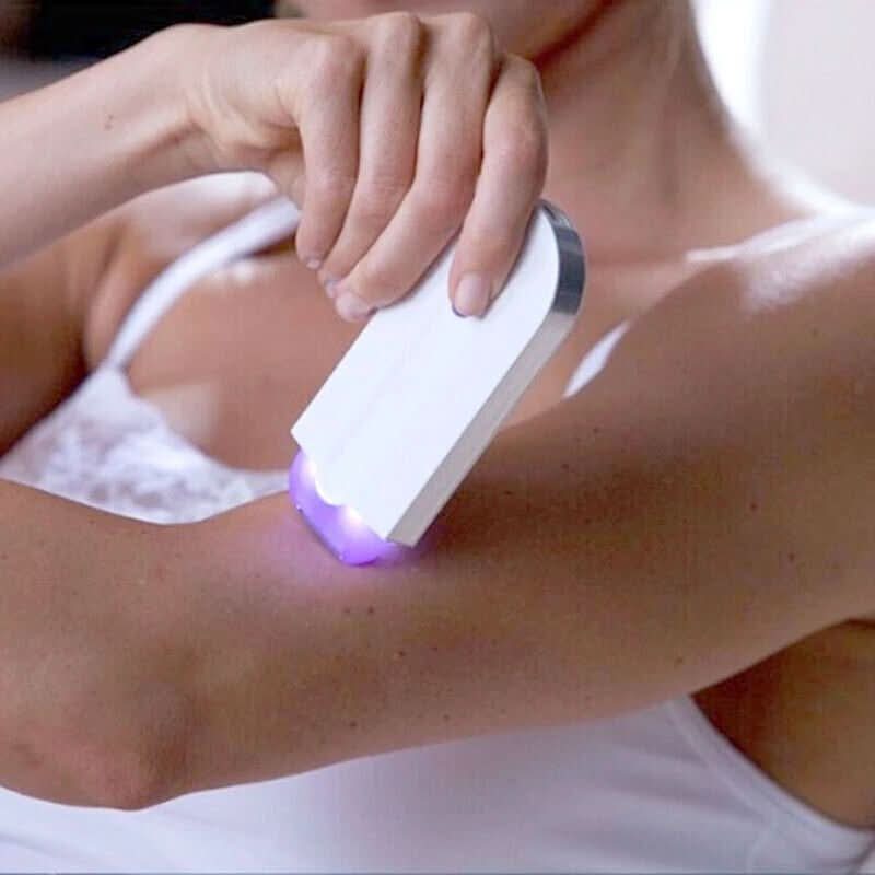 Ladyglow - Painless ladies' razor for smooth & soft skin